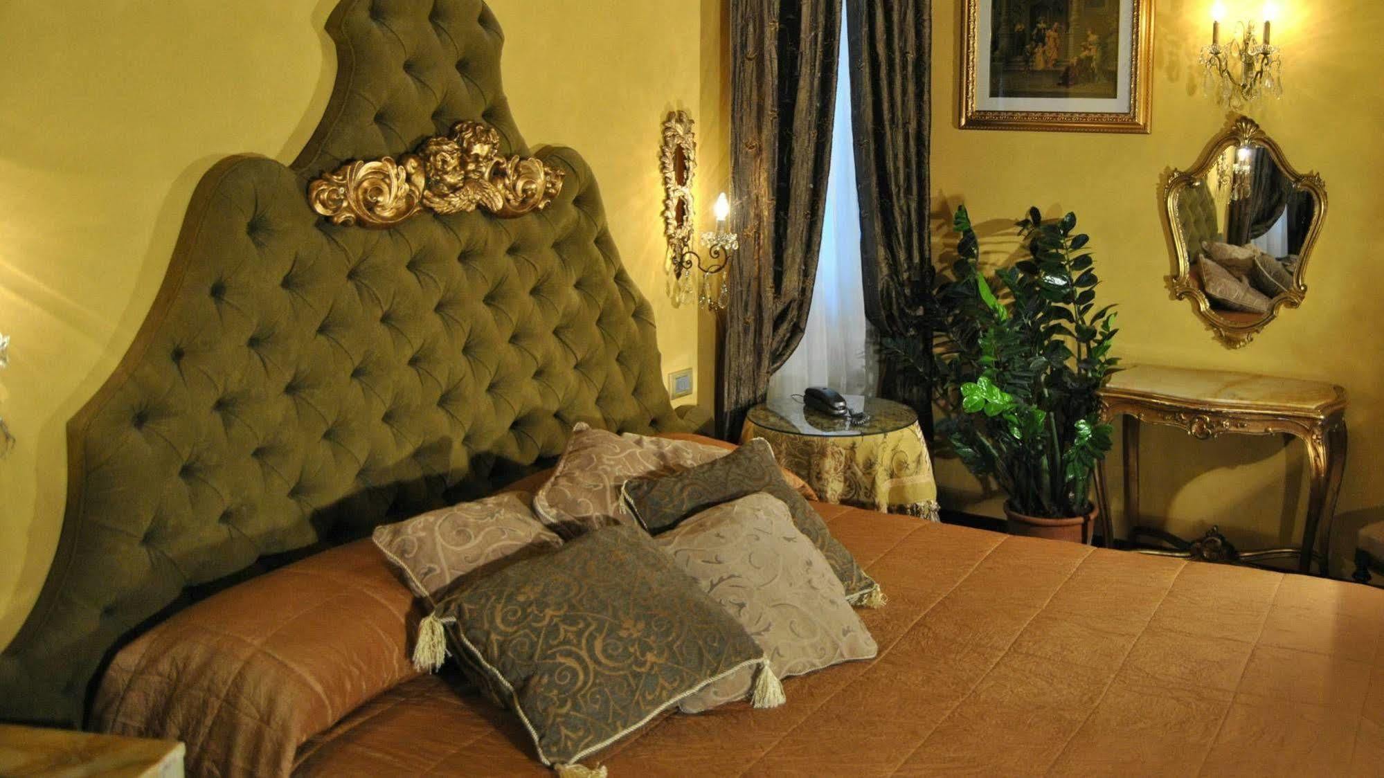 Boutique Campo De' Fiori 3* Rom